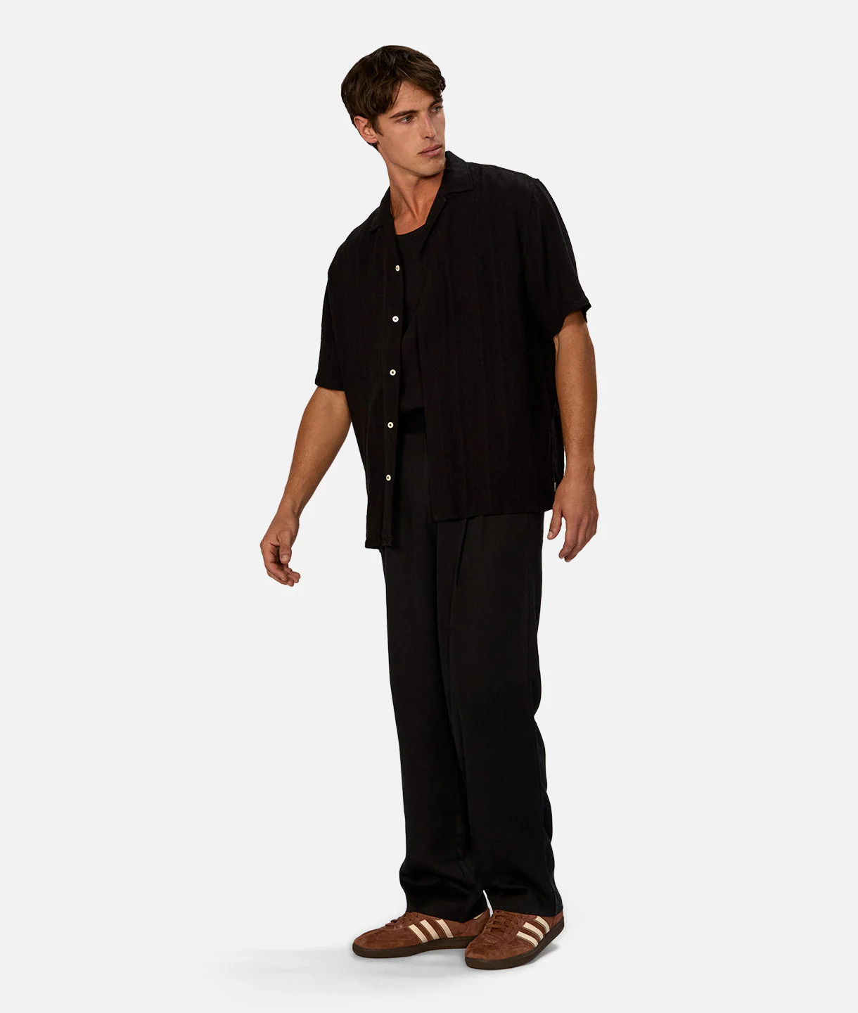 The Catanza Stripe Short Sleeve Linen Shirt - Black - Image 4