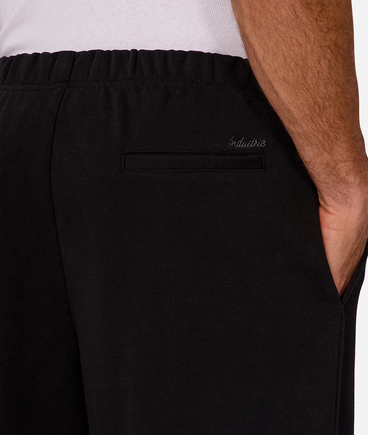 The Astoria Knitted Sweatpant - Black - Image 7