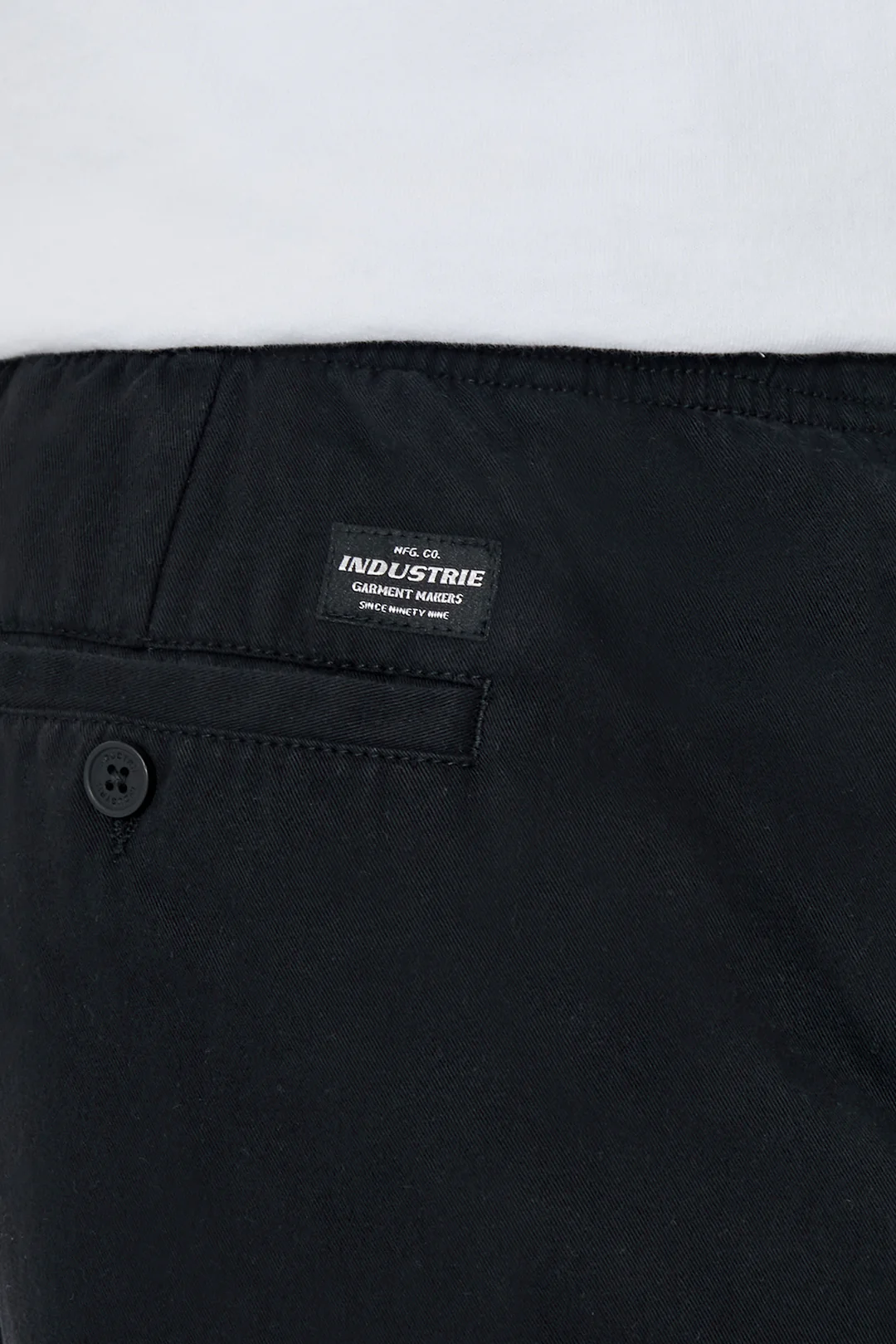 The Dublin Short - Black - Image 9