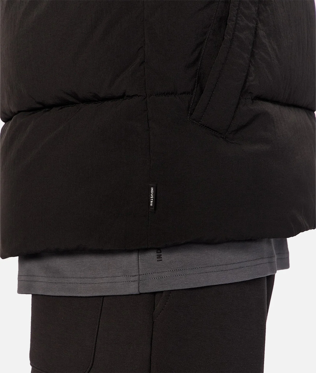 The Busan Puffer Vest - Black - Image 7