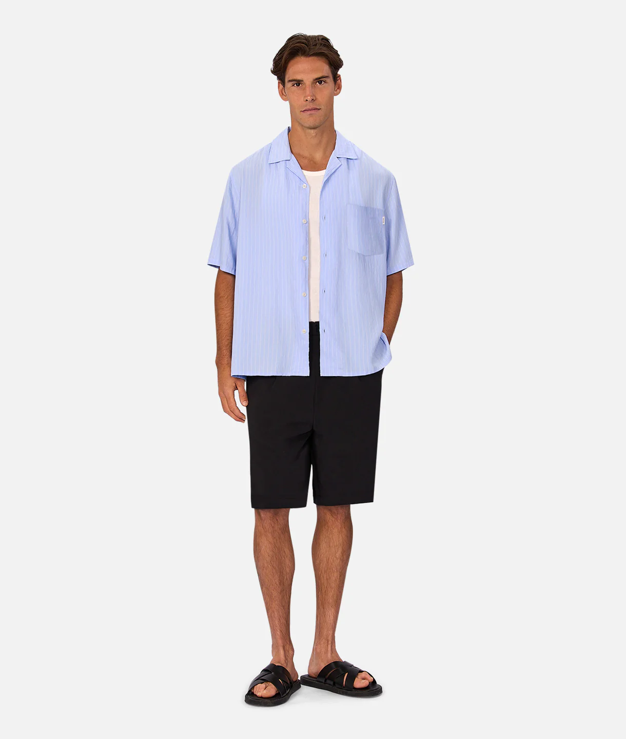 The Lusso Short - Black - Image 2