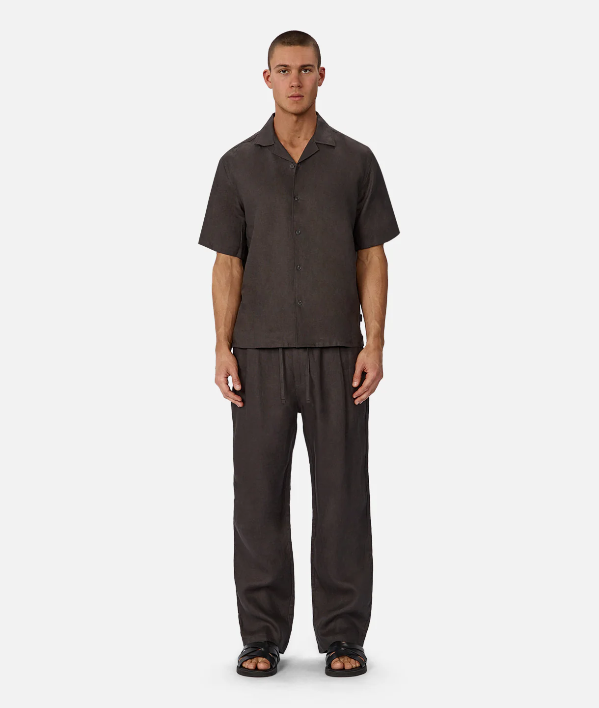 The Lusso Linen Short Sleeve Shirt - Cocoa - Image 5