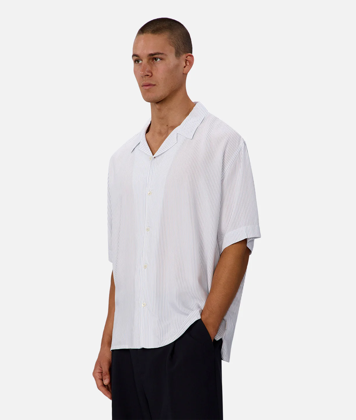 The Valentin Short Sleeve Shirt - White Light Blue - Image 3