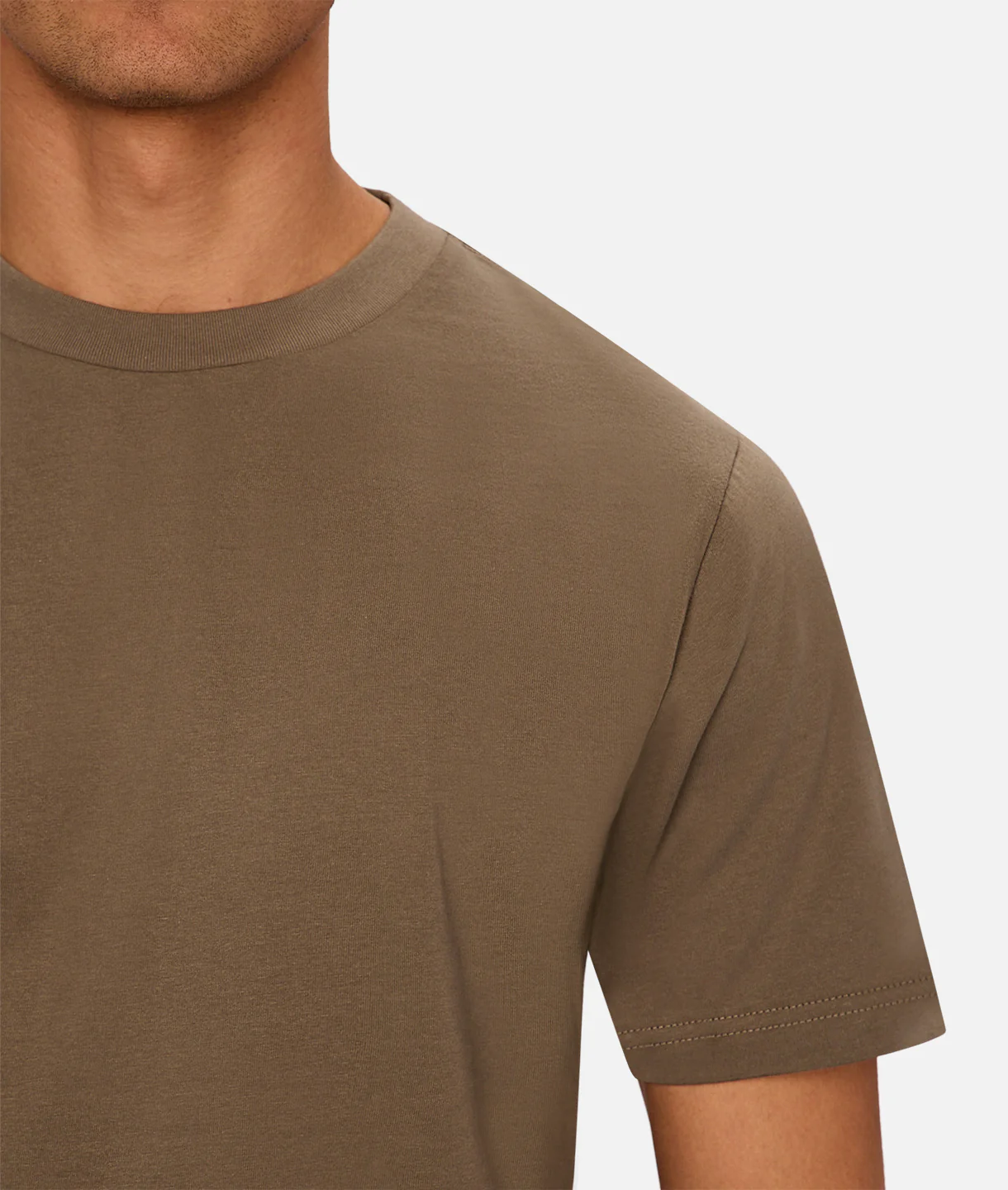 The Classic Crew T-Shirt - Leaf - Image 6